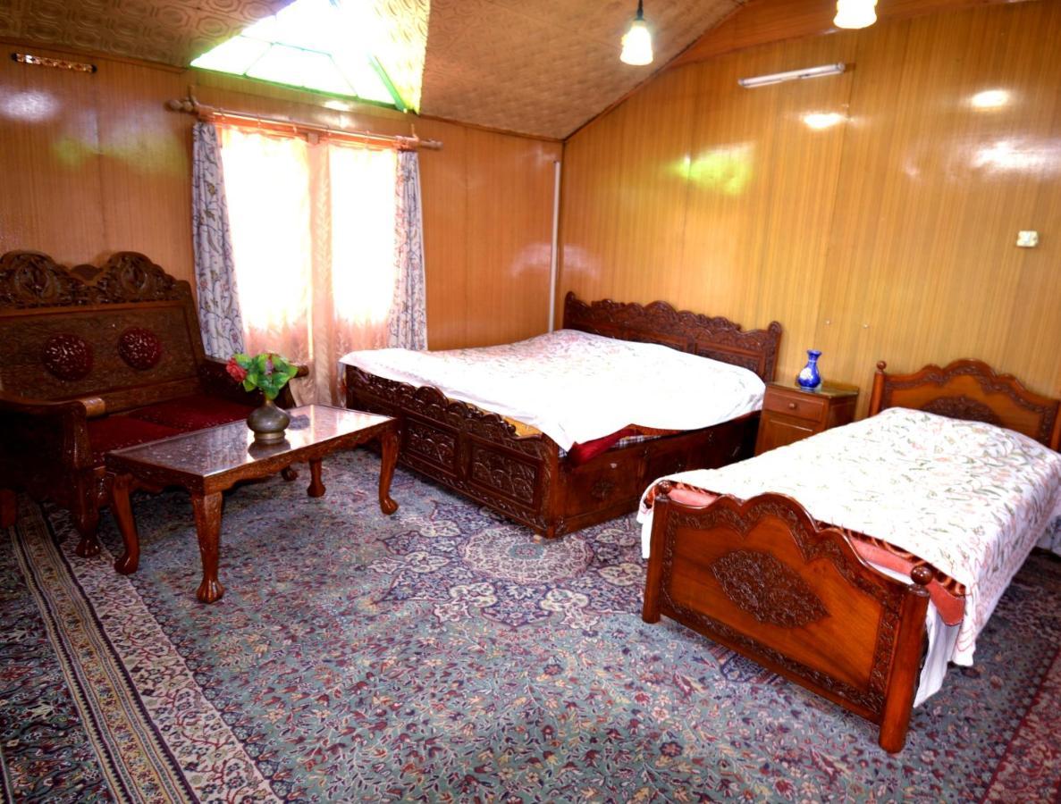 Heritage Shreen Houseboat Srīnagar Extérieur photo