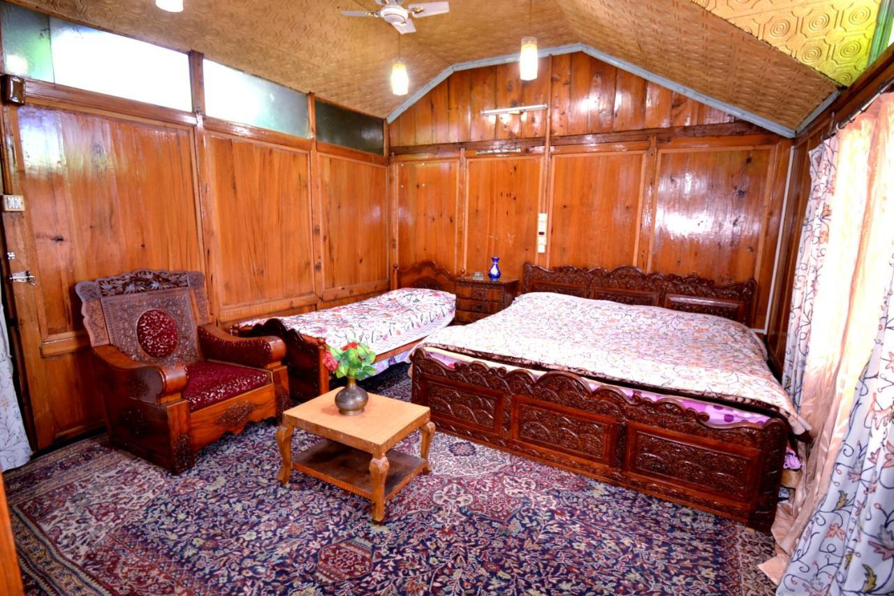 Heritage Shreen Houseboat Srīnagar Extérieur photo