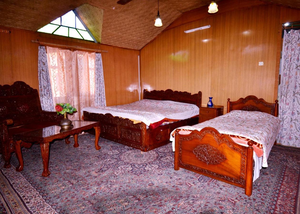 Heritage Shreen Houseboat Srīnagar Extérieur photo