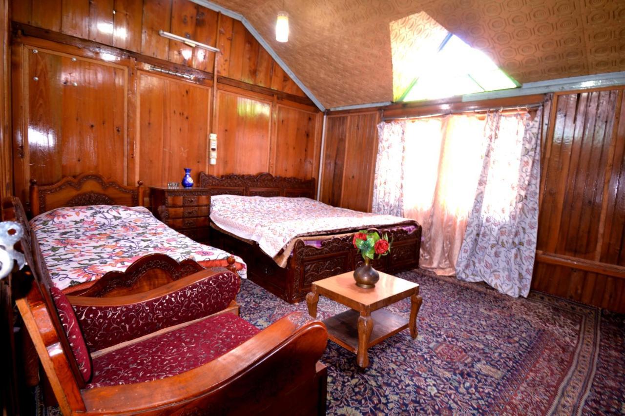 Heritage Shreen Houseboat Srīnagar Extérieur photo